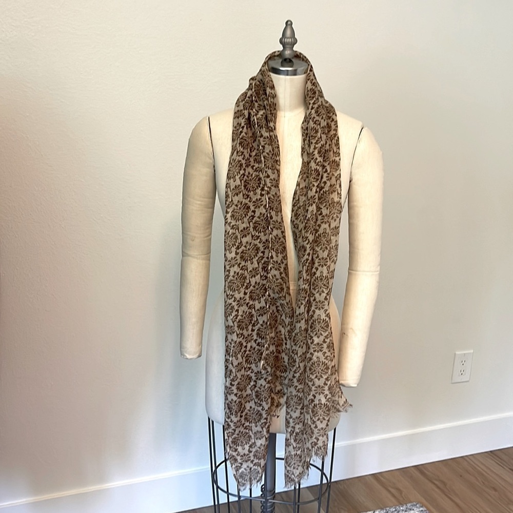 SCARF/ Wrap cream and brown light weight